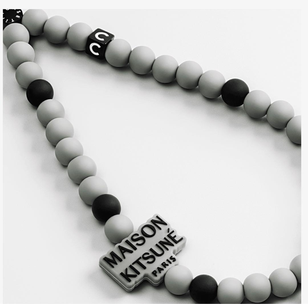 MAISON KITSUNE casetify コラボ ストラップ - メルカリ