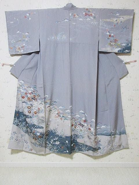 訪問着：美品-花と水流とオシドリと民家：高級品グレー：袷正絹：