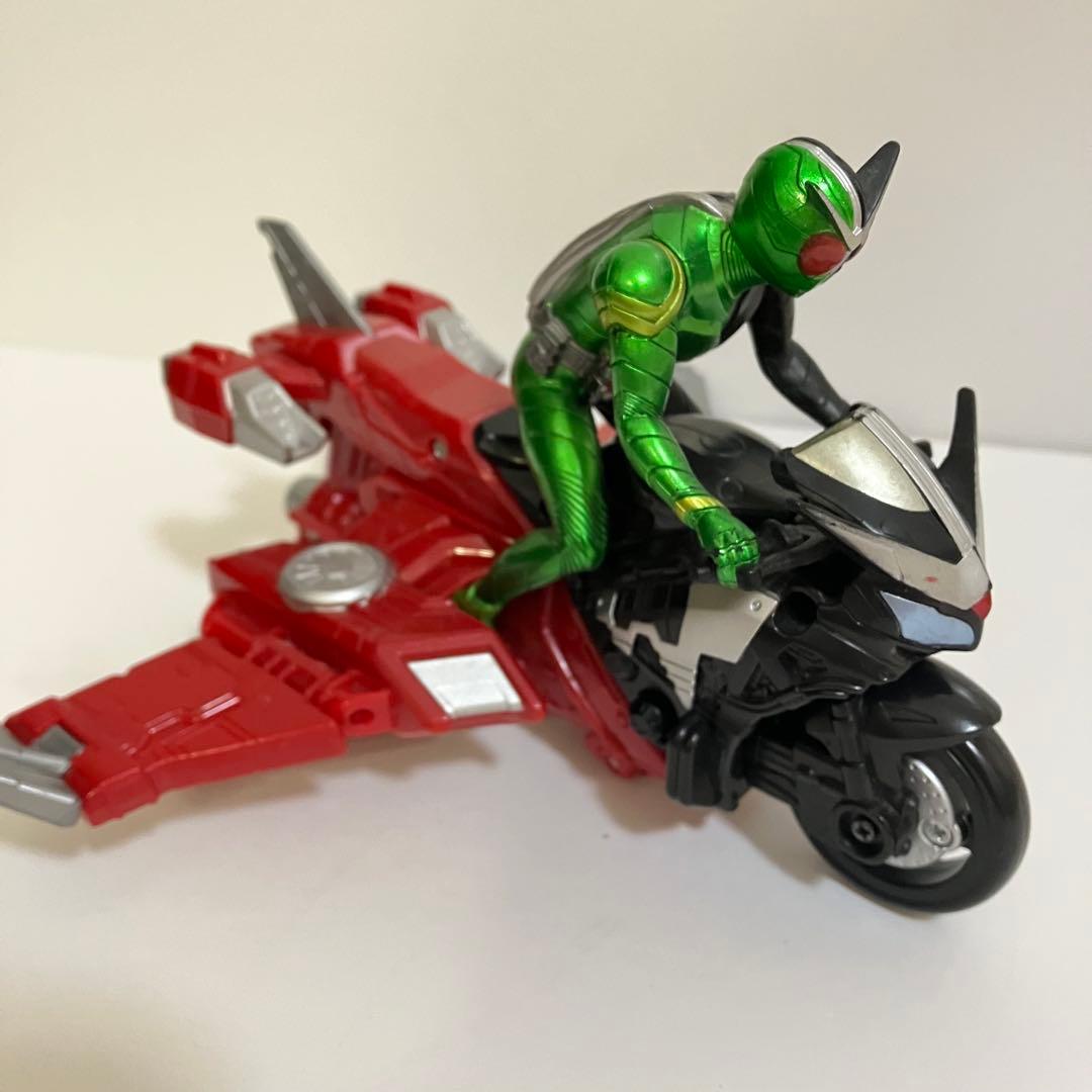仮面ライダーW 回転換装ベース DXリボルギャリー - メルカリ