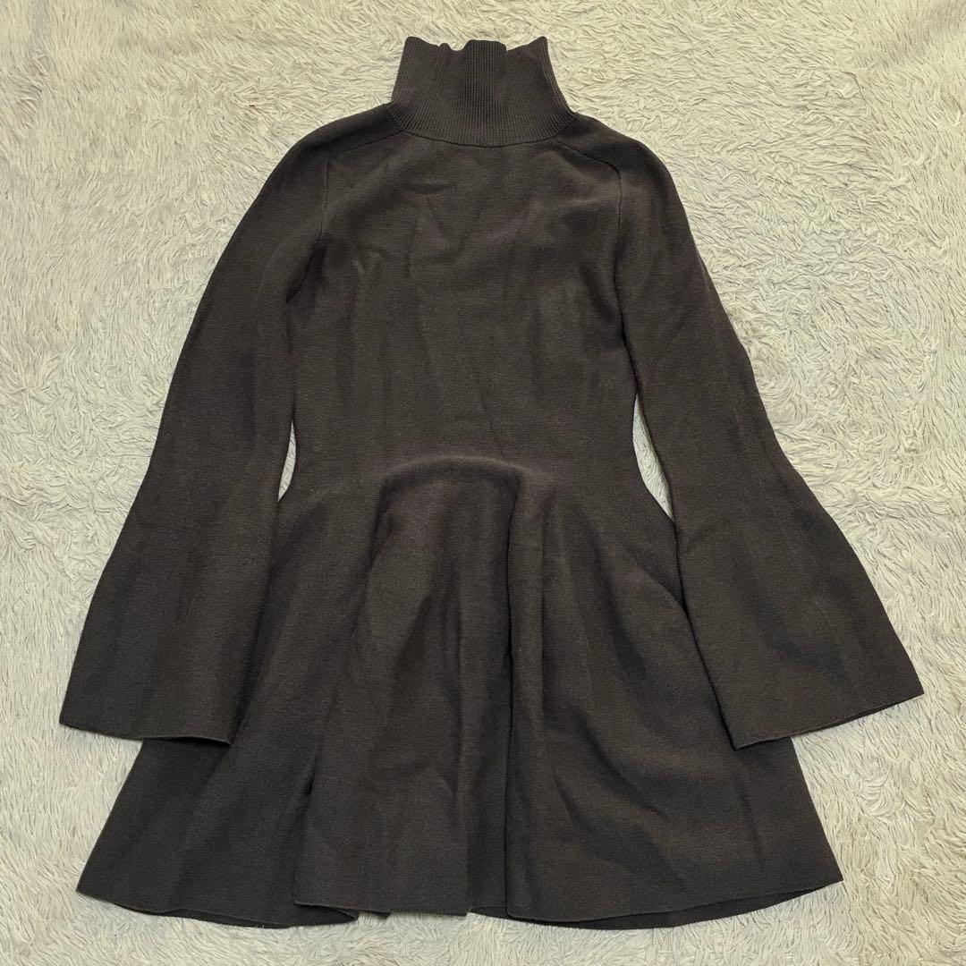 anuans 2024年モデルフレアーミニニットワンピース グレー - メルカリ