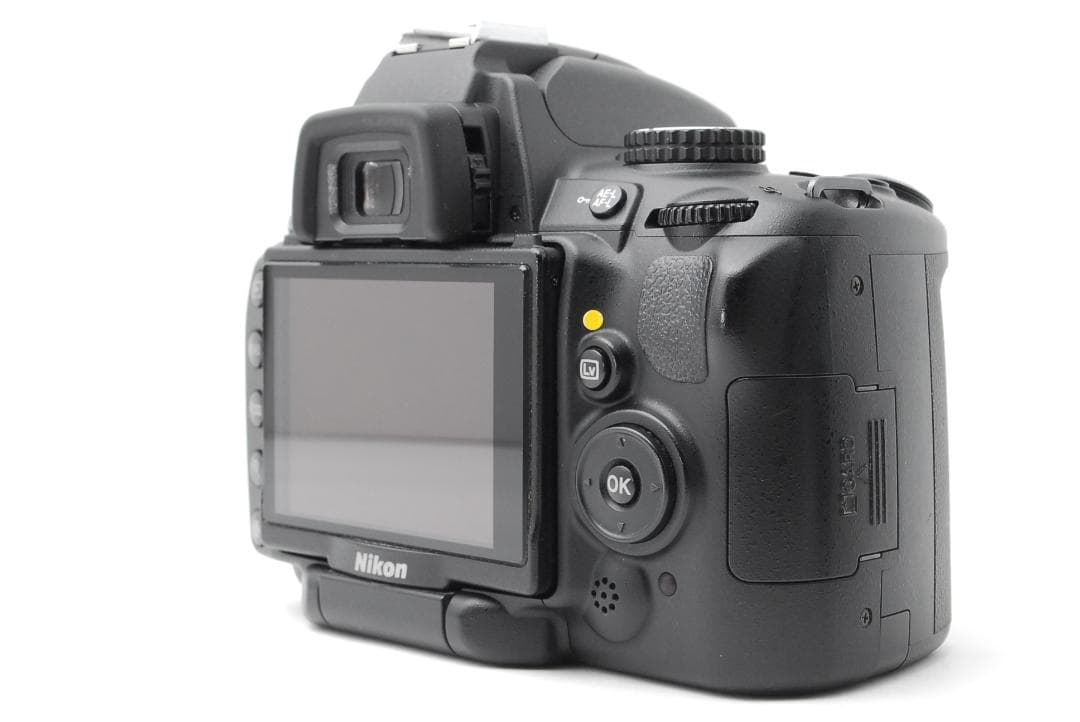 Nikon D5000 スマホ転送 自撮り バリアングル液晶 動画対応 卒業