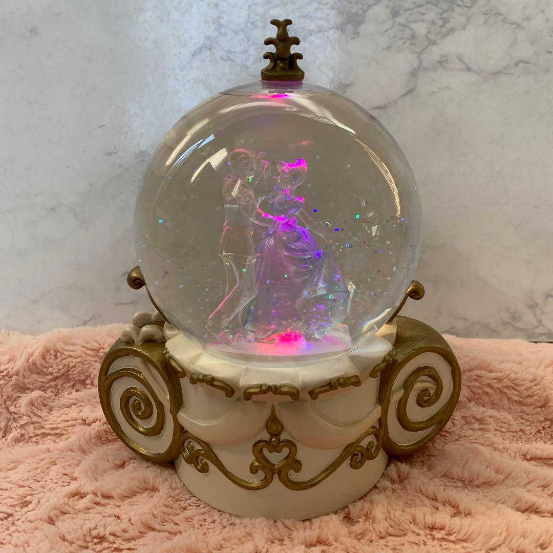レア】ディズニー シンデレラ スノードーム オルゴール ライト付