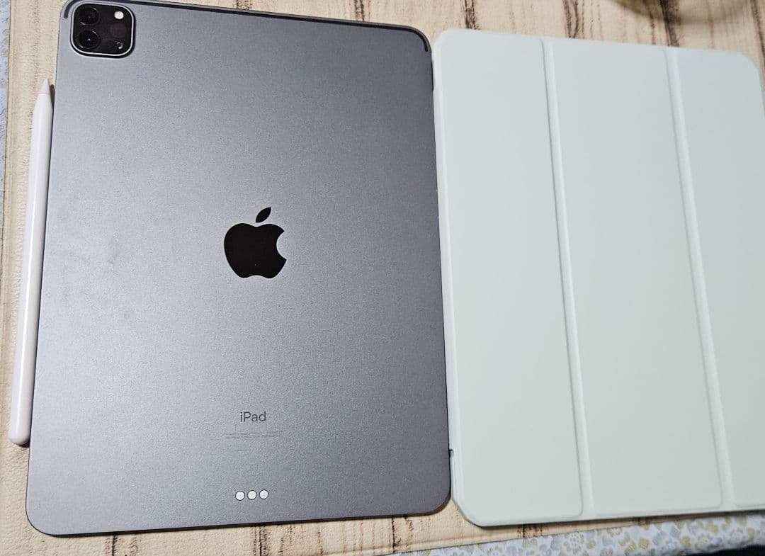 iPad pro 11 第3世代 M1 256gb Pencil ケース付き iPad pro 11 第3世代 M1 256gb Pencil ケース付き