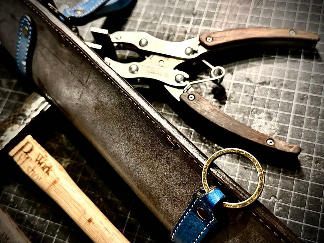 年末SALE！Pvt.Workshop 極 CL 本革デッキケース プレマ - メルカリ