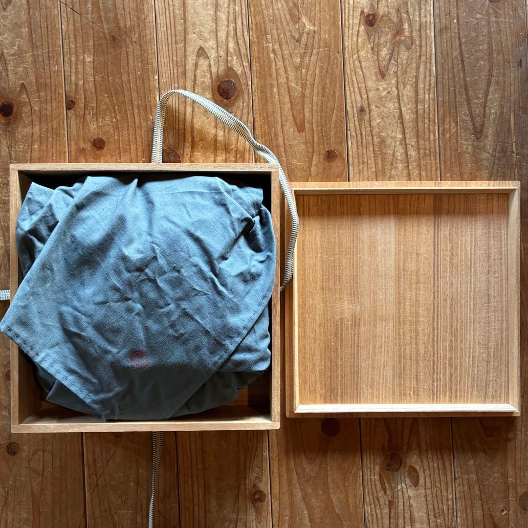 高麗陶房 宮岡英夫 「白磁陽刻花文鉢」 共箱入 作者サイン入25.12.10-2