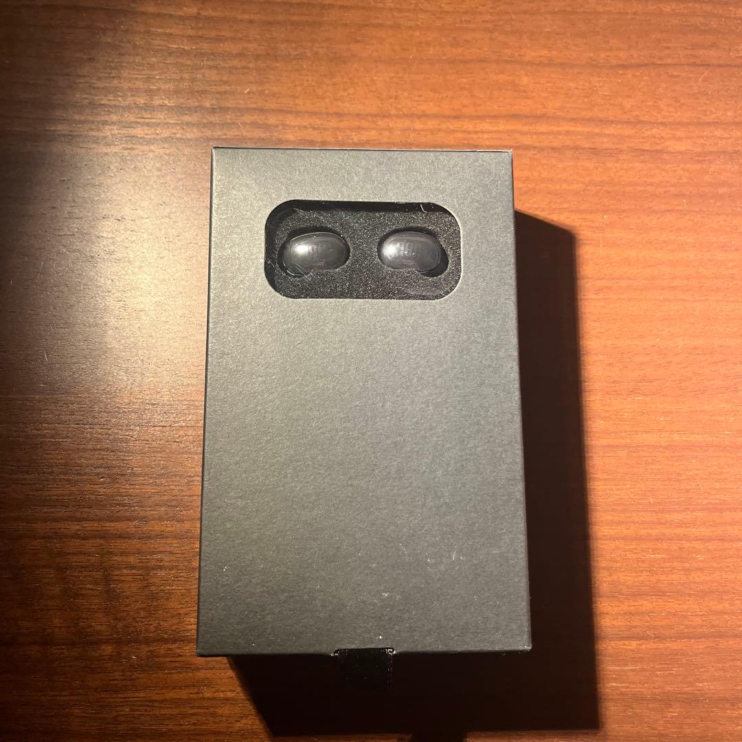 ワイヤレスイヤホン 本体 ケース・説明書完備 JBL LIVE FREE 2 - メルカリ