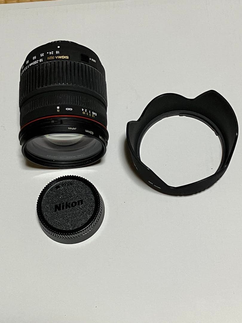 SIGMA 18-200mm f/3.5-6.3 DC ズームレンズ