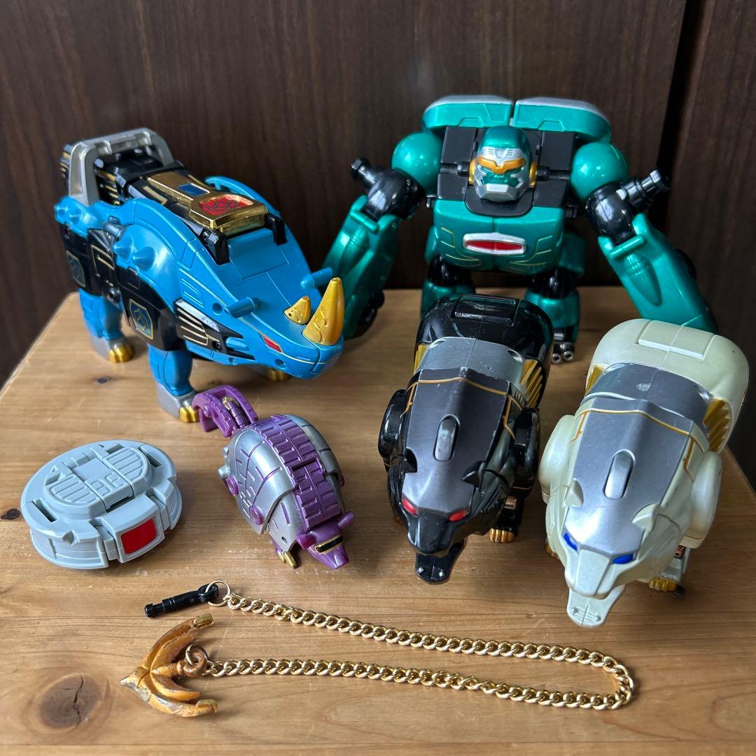 百獣戦隊ガオレンジャー DX合体ロボ 百獣合体ガオマッスルストライカー