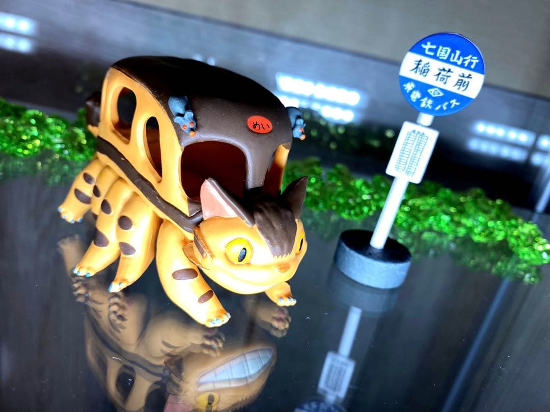 スタジオジブリ となりのトトロ ネコバス フィギュア(バス停付き