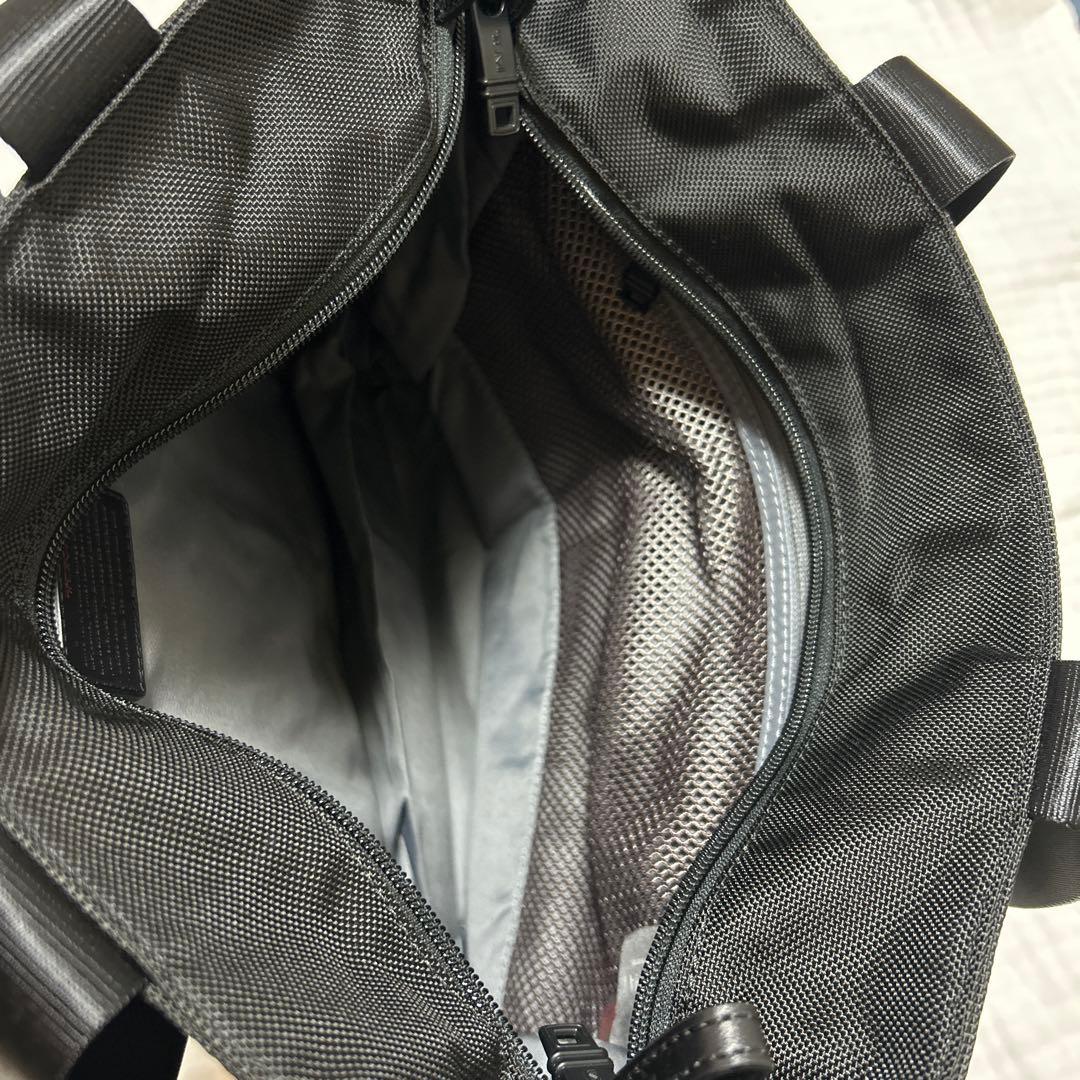 TUMI JALビジネスバッグ ブリーフケース トートバッグA4 PC シンプル