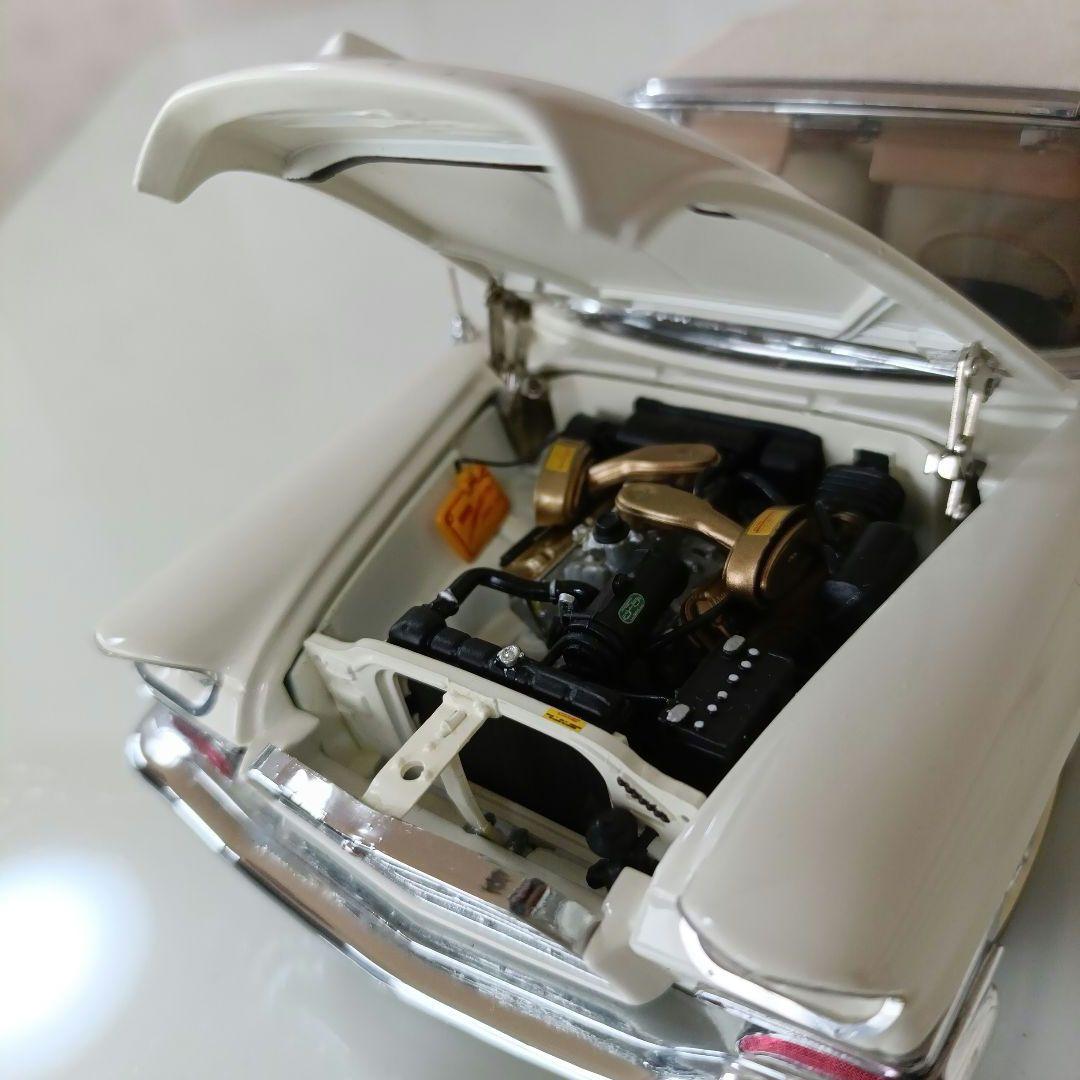 ダンバリーミント製 1957 クライスラー 300C 1/24 - メルカリ