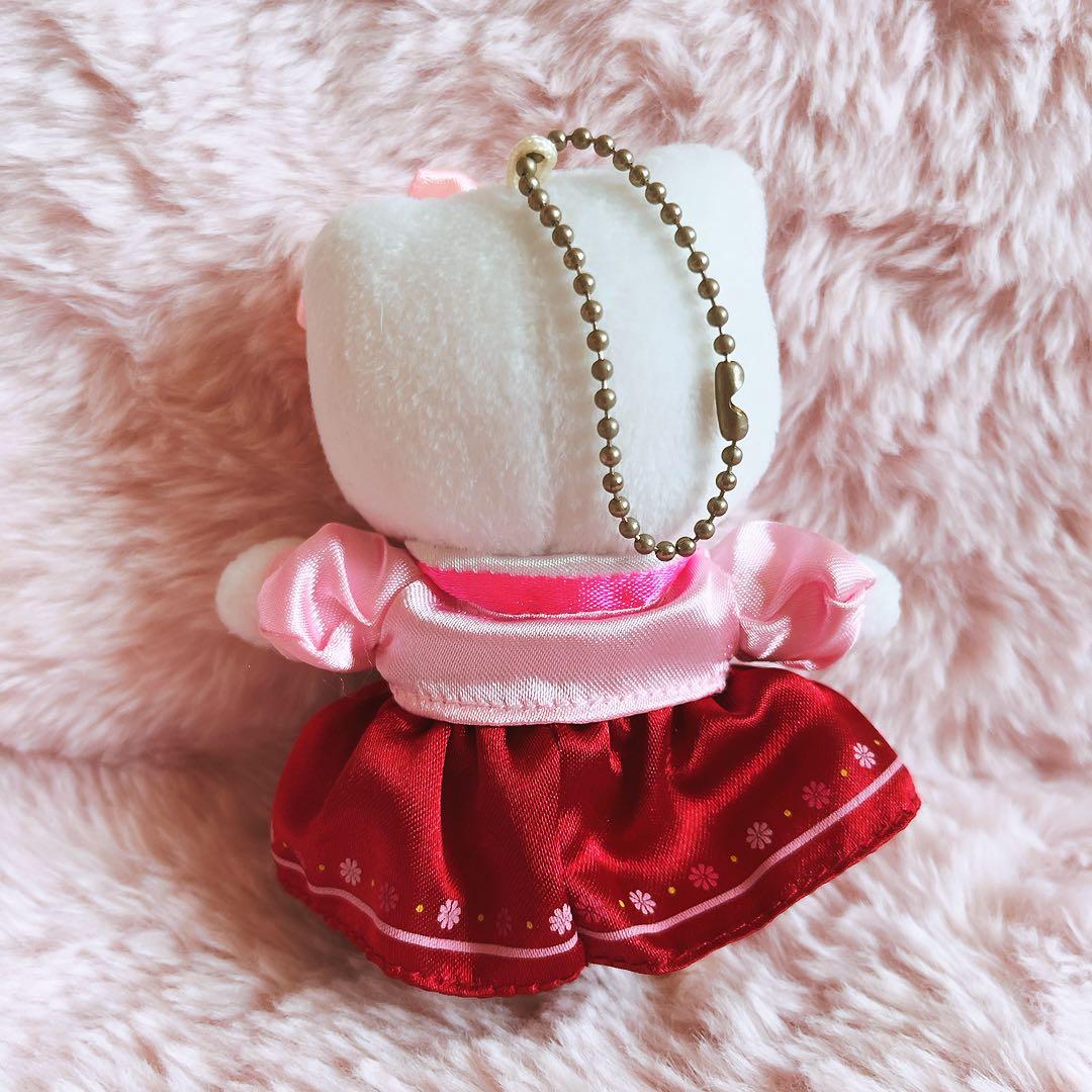 希少レア ハローキティ ぬいぐるみ マスコット 世界の衣装 サンリオ