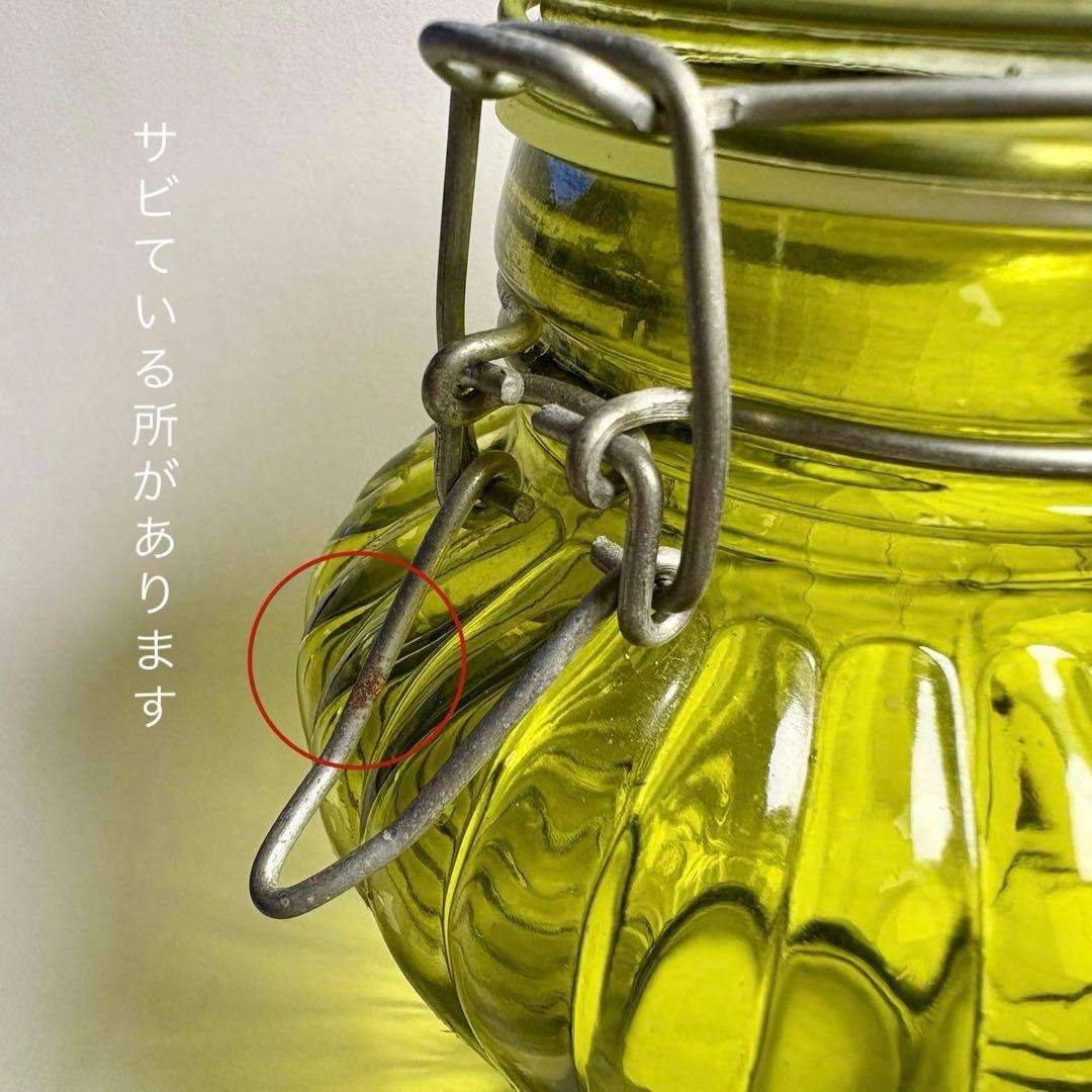 アンティーク グリーンガラス 保存瓶 クリップ式 レトロ 緑色 - メルカリ