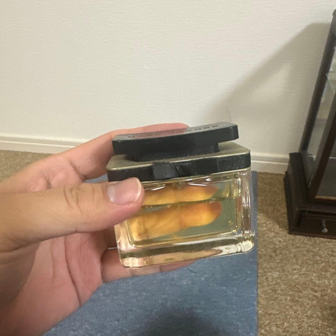 香水コレクションChanel, Versace, Givenchy di or