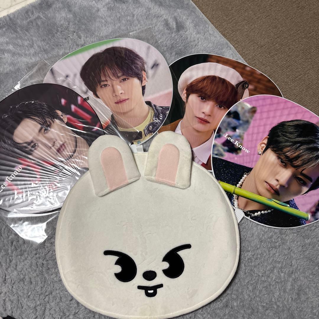 スキズ リノ グッズ まとめ売り - メルカリ