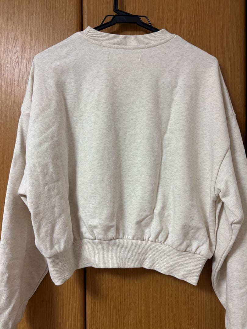 美品】herlipto Classic Cherry Sweatshirt - メルカリ