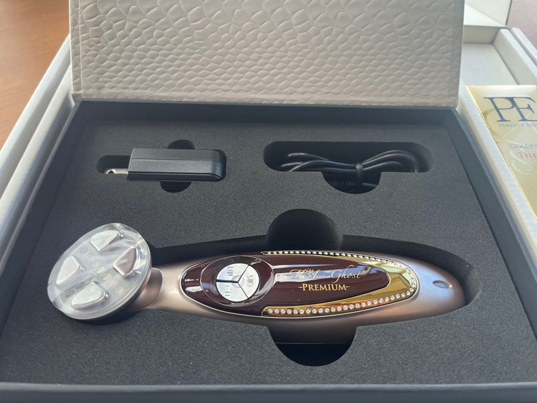 Miss Arrivo ゴーストプレミアム　美顔器 Miss Arrivo（ARTISTIC＆CO.） 美顔器 ミス アリーヴォ ゴースト