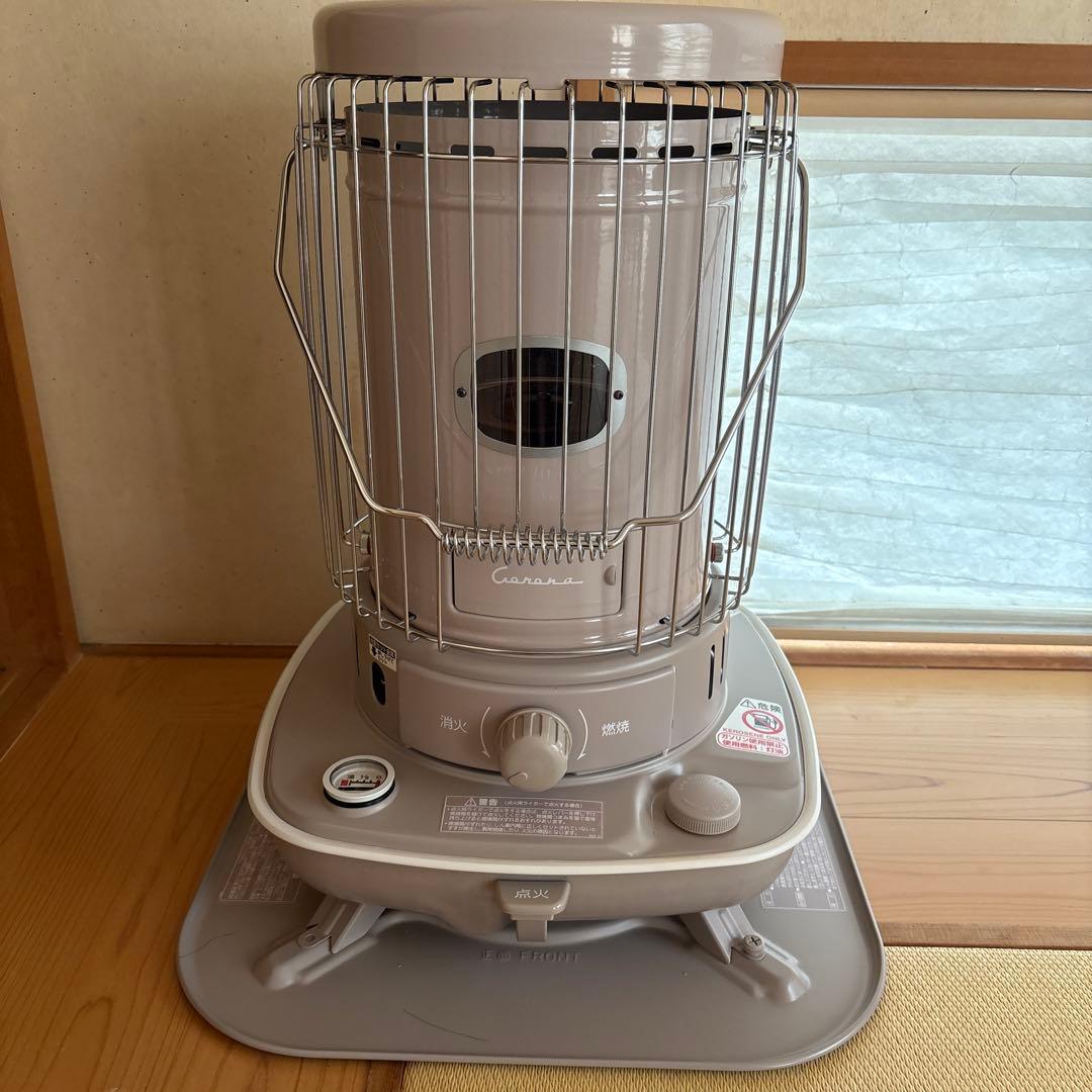 コロナ あずきミルク色 灯油ストーブ - メルカリ
