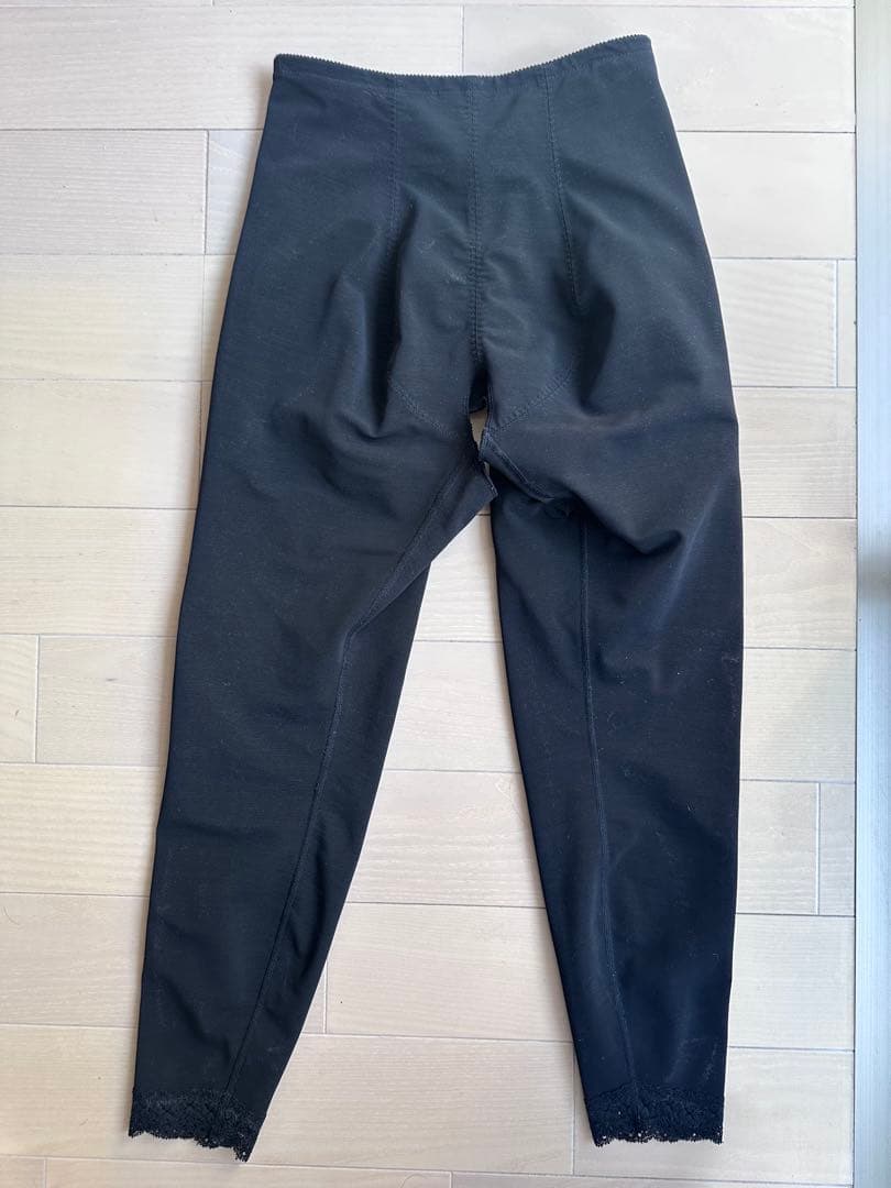 Sarah Macherie サイドファスナー付オープンクロッチ アンクルロング