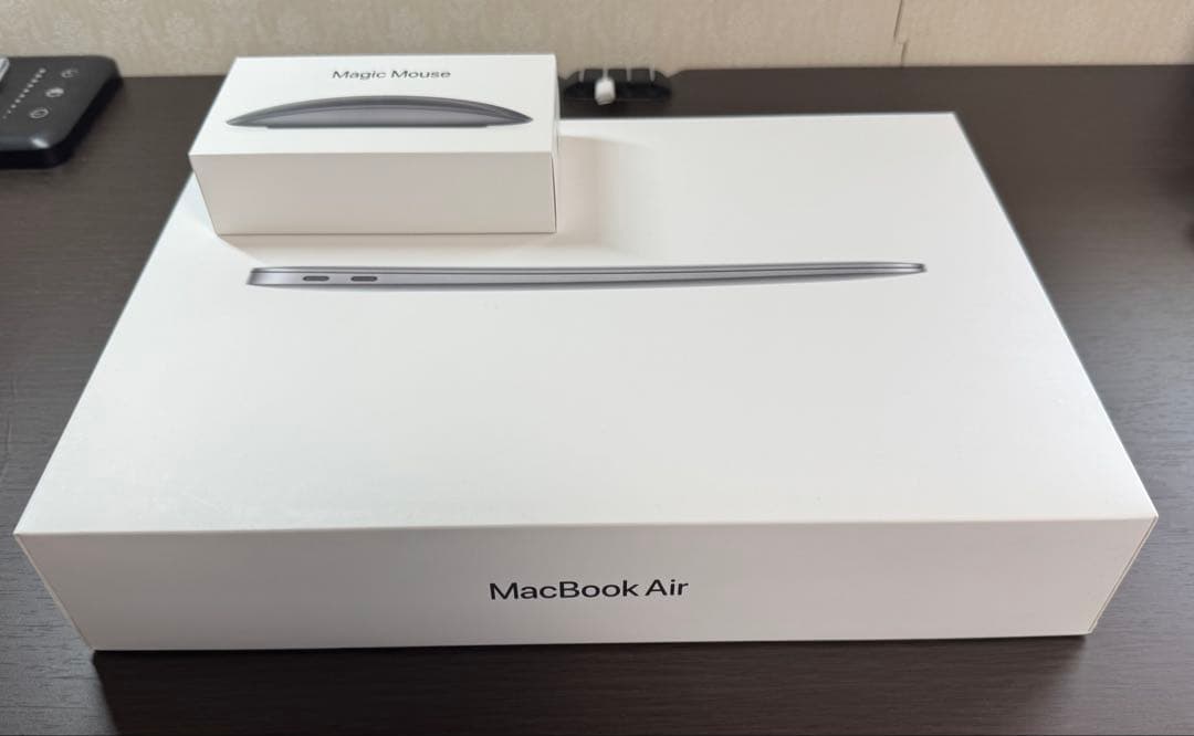 【美品】Apple MacBook Air + Magic Mouse Magic Mouse (USB‑C) - Black Multi-Touch Surface - Apple