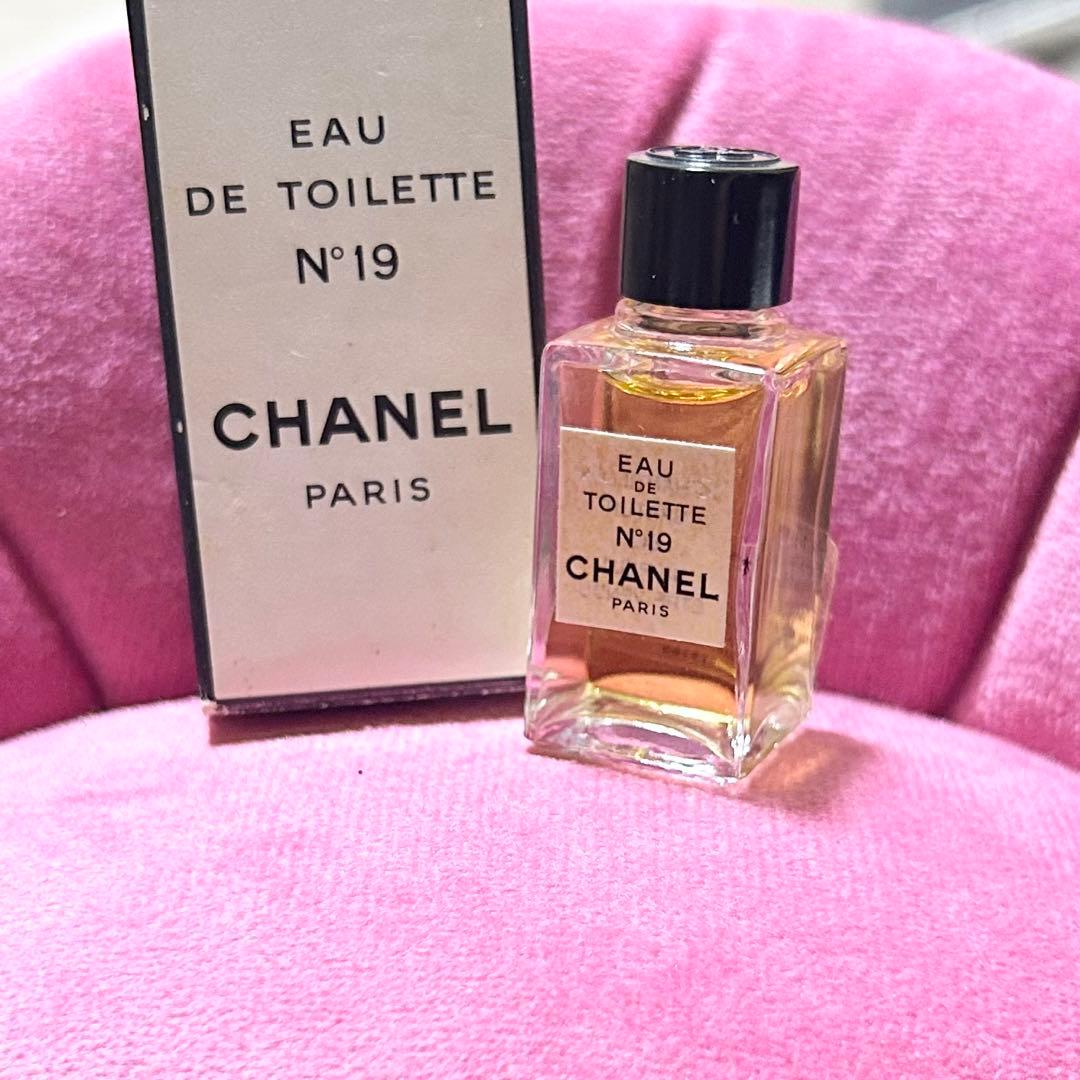 シャネル 香水 オードトワレ フレグランス 19番 未使用 ヴィンテージ