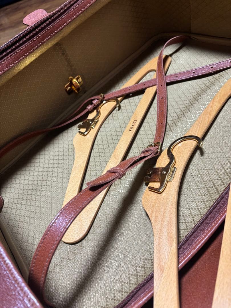 GUCCI ブラウンレザー ガーメントバッグ トラベルバッグ ストラップ付き