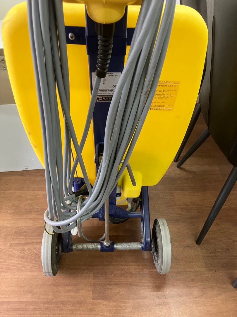 蔵王産業 スプレーバルチャー CR48 スリーブラシ式カーペット洗浄機