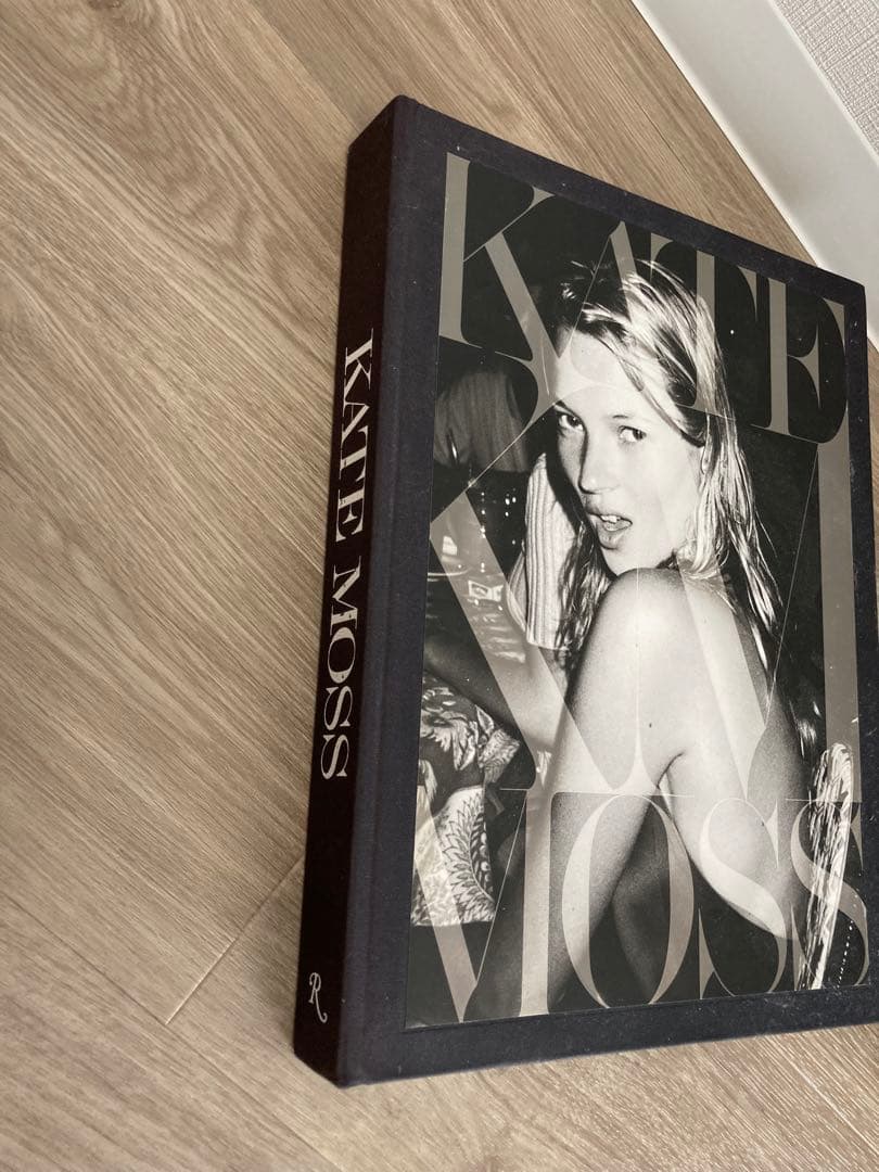 ケイトモス The Kate Moss Book - メルカリ