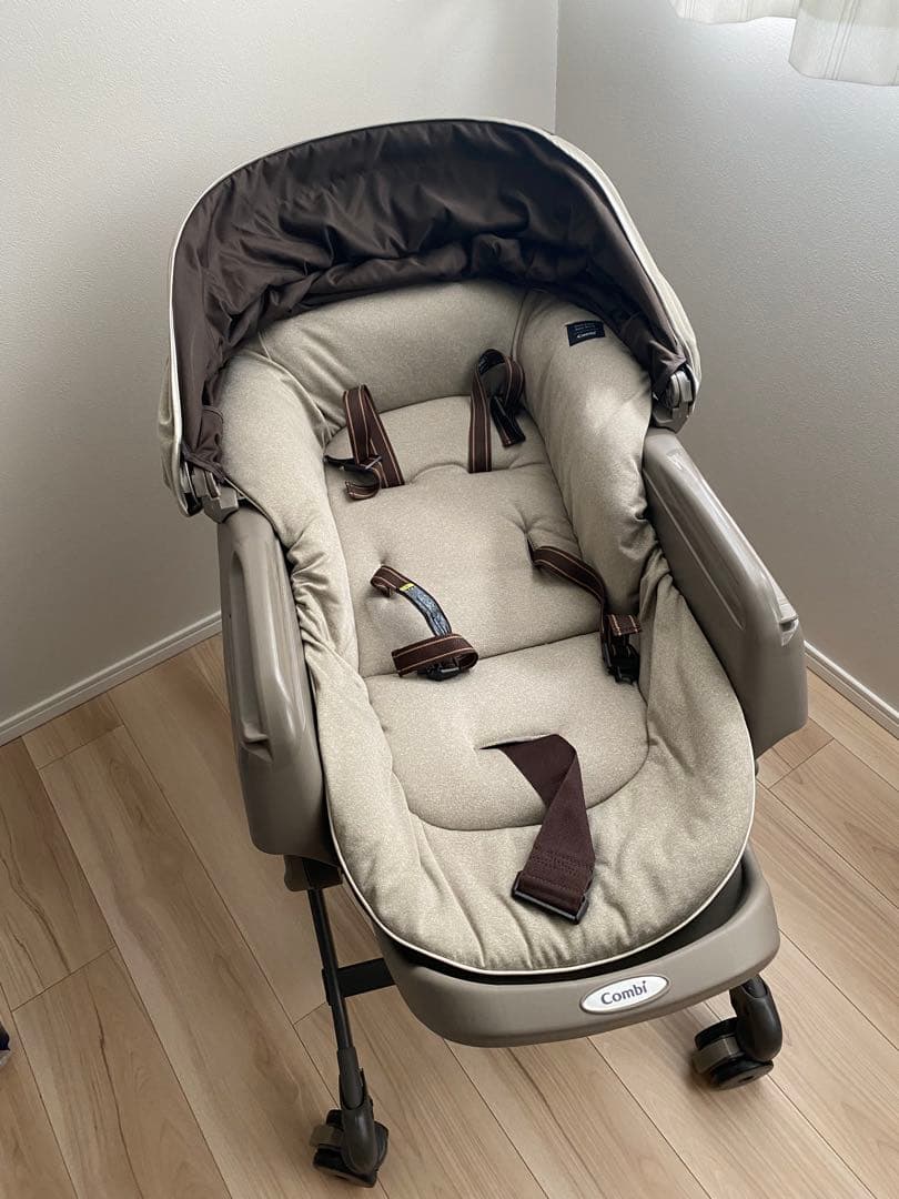 Combi ネムリラオートスイング　BEDi EGシリーズ コンビ ホワイトレーベル ネムリラ AUTO SWING BEDi おやすみドーム EG