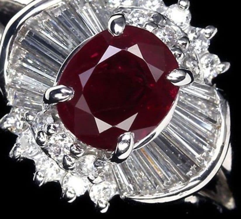 ルビー　★★ビルマ産の極上ルビーリング ⭐明日までの特別価格にお値下げ！ Pt950ビルマ産ルビー0.21ct・ルビーリング