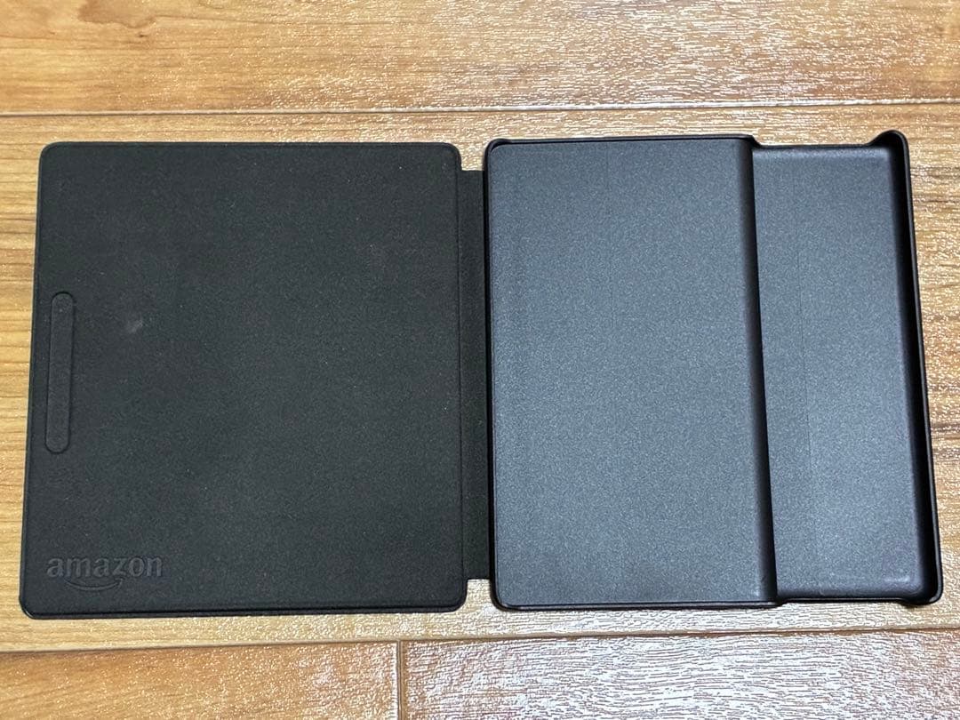 KindleOasis wifi+4G 32GB + カバー + マイクロusbの通販はau PAY