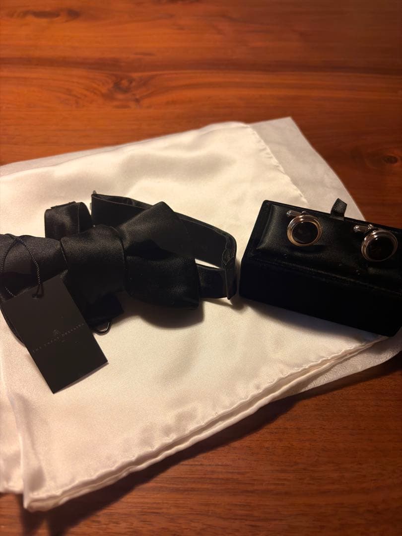 トリートドレッシング 新郎 カフス チーフ 蝶ネクタイ 3点セット