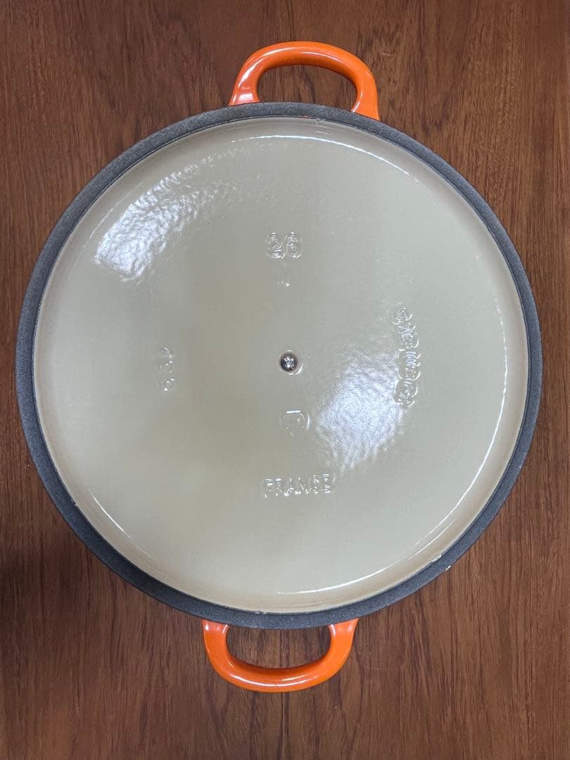 LE CREUSET ル・クルーゼ　ココットロンド26cm／5.4ℓ オレンジ
