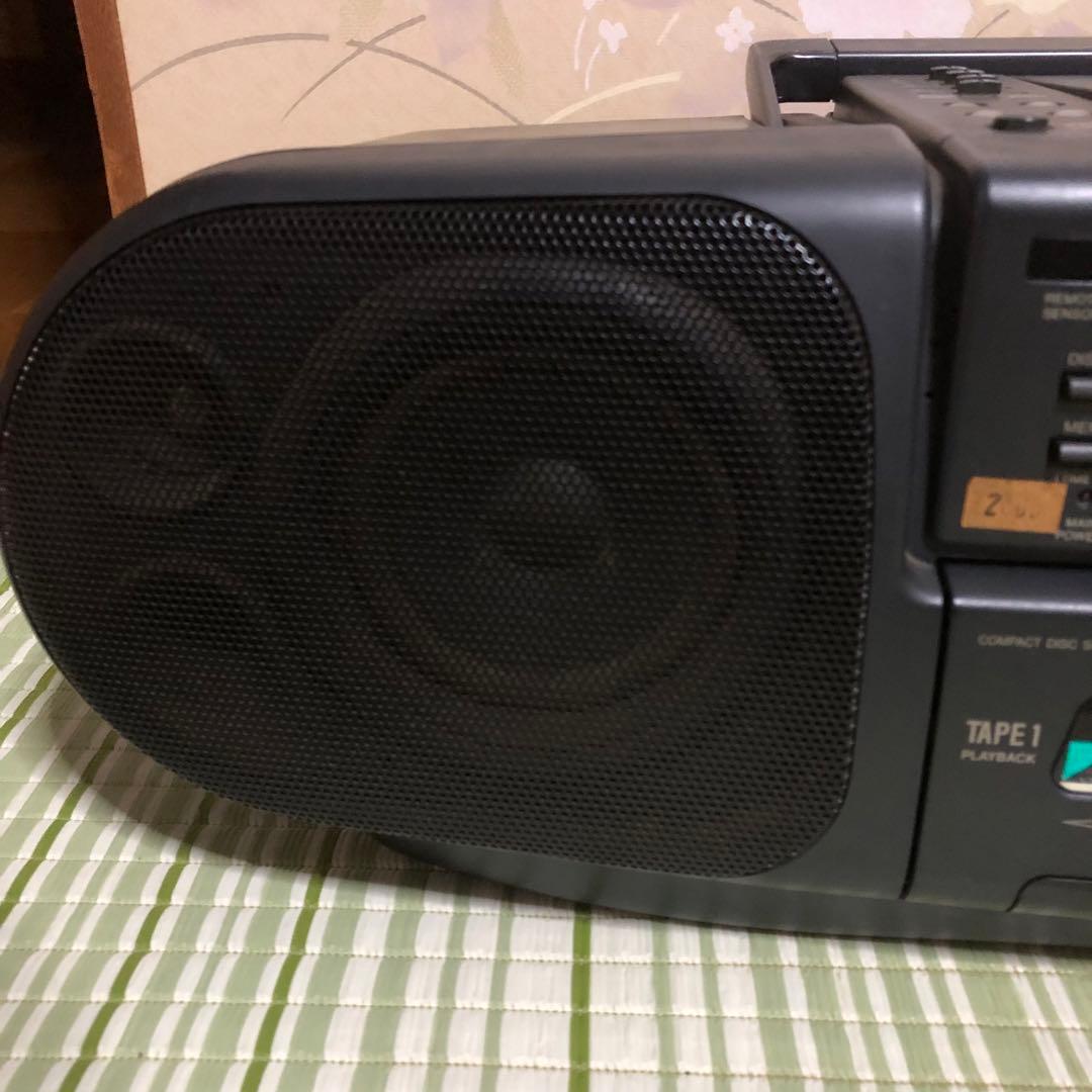 昭和レトロ】SHARP CDラジカセ/QT-88CD ダブルカセット ラジオ - メルカリ