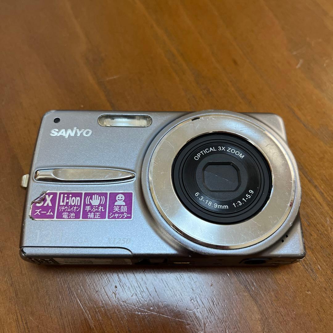 SANYO デジタルカメラ 12.1MEGA x1250 - メルカリ