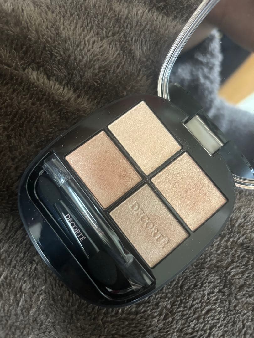 1/21限定値下げ】コスメデコルテスキンシャドウ デザイニング パレット