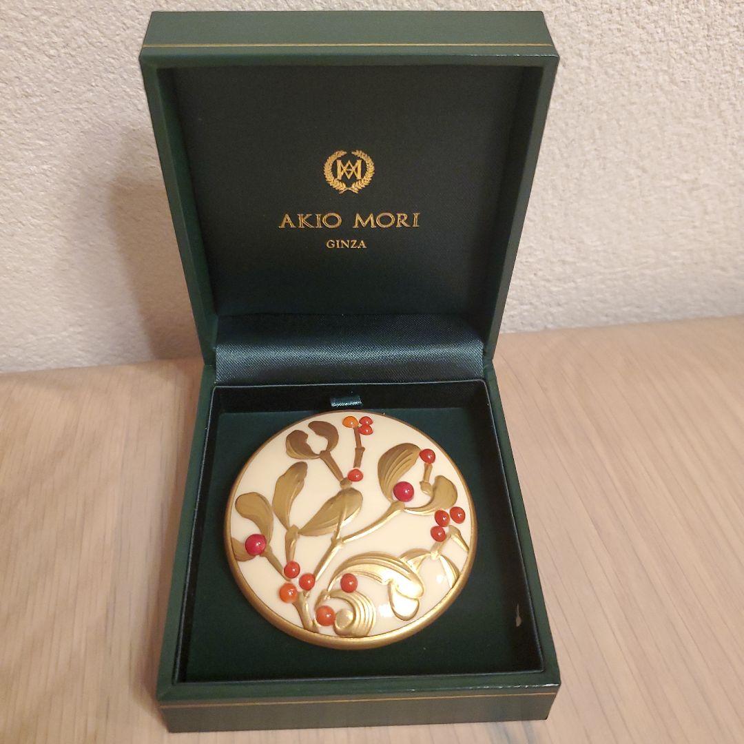 【新品未使用】アキオモリ　森暁雄　ヤドリギモチーフ　ブローチ オート ジュエラー・アキオ モリ／商品の紹介 象牙のブローチ