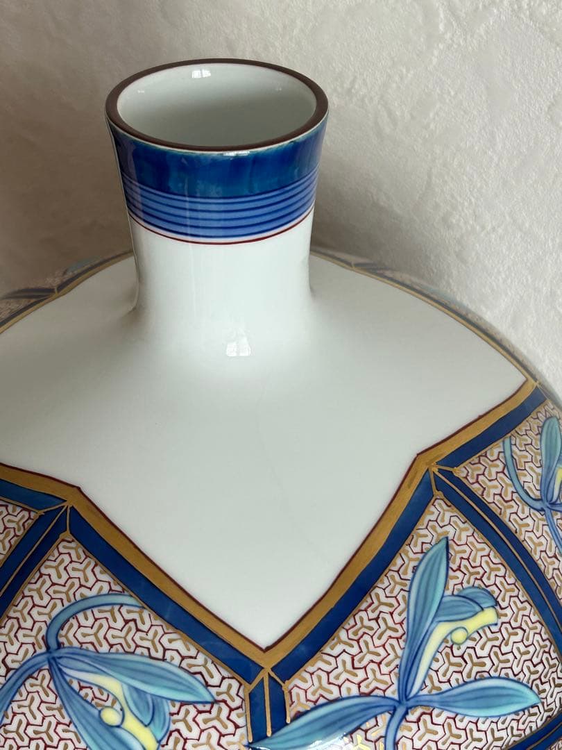 香蘭社謹製】染錦 蘭つなぎ 花瓶【希少美品】 - メルカリ