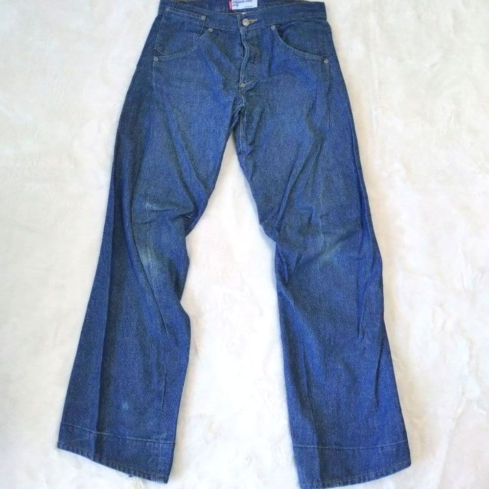 リーバイス エンジニアード シンチバック 方ポケット 立体裁断 日本製