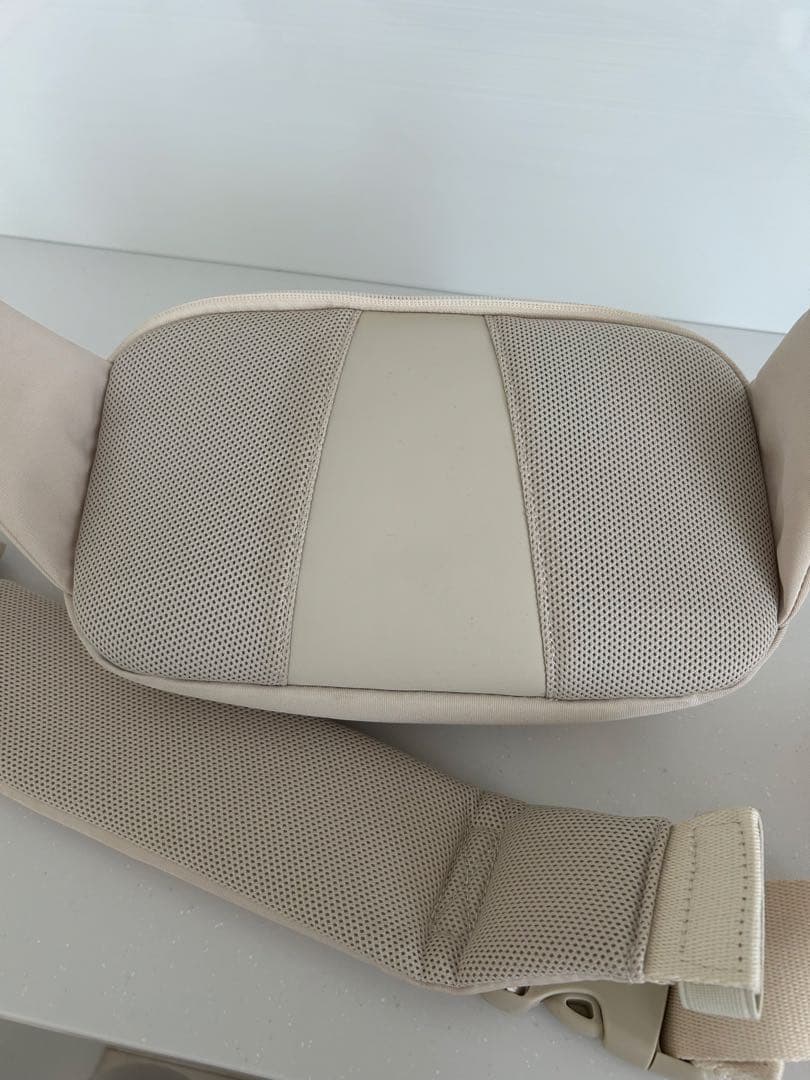 POMULU ヒップシート ナチュラルアイボリー