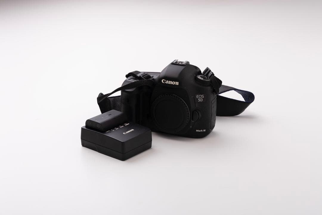 Canon EOS 5Dmark3 デジタル一眼レフ 本体 EOS 5D Mark III デジタル一眼レフカメラ [ボディ単体] CANON