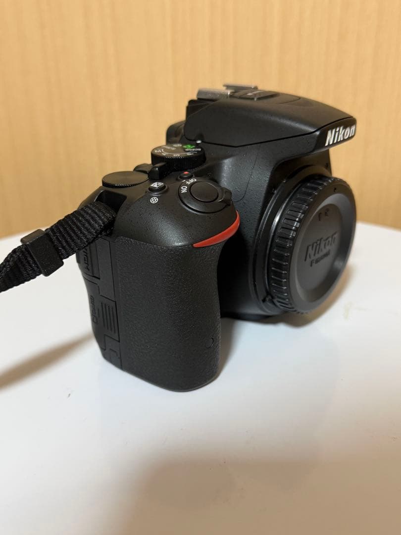 Nikon D5500 極上美品｜シャッター1845枚｜純正レンズ3本付属品完備