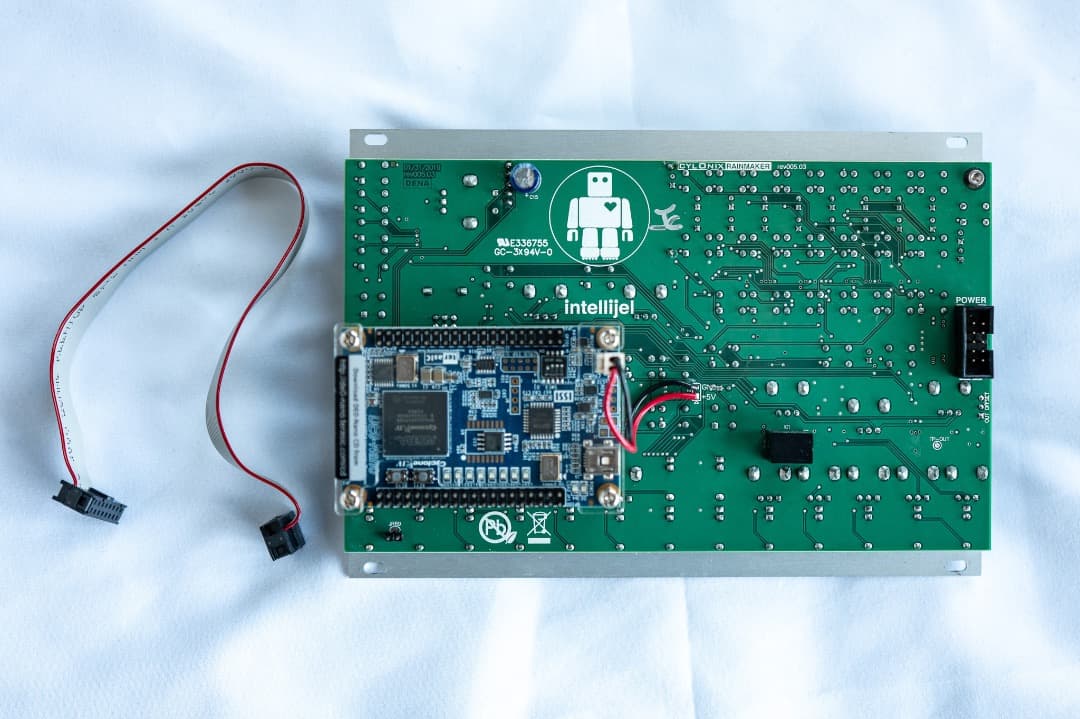 Intellijel Designs Rainmaker - メルカリ