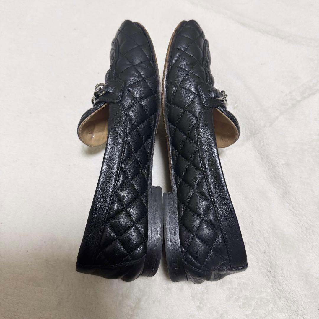 CHANEL シャネル 23cm黒 キルティング モカシン チェーン付き ココの