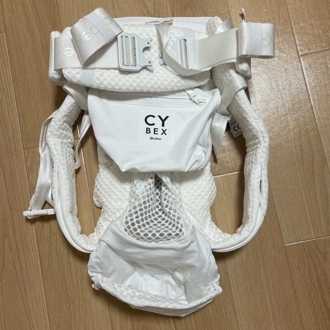 プロフ必須 新品・未使用＊ベビーキャリア「cybex」 《箱付き》白