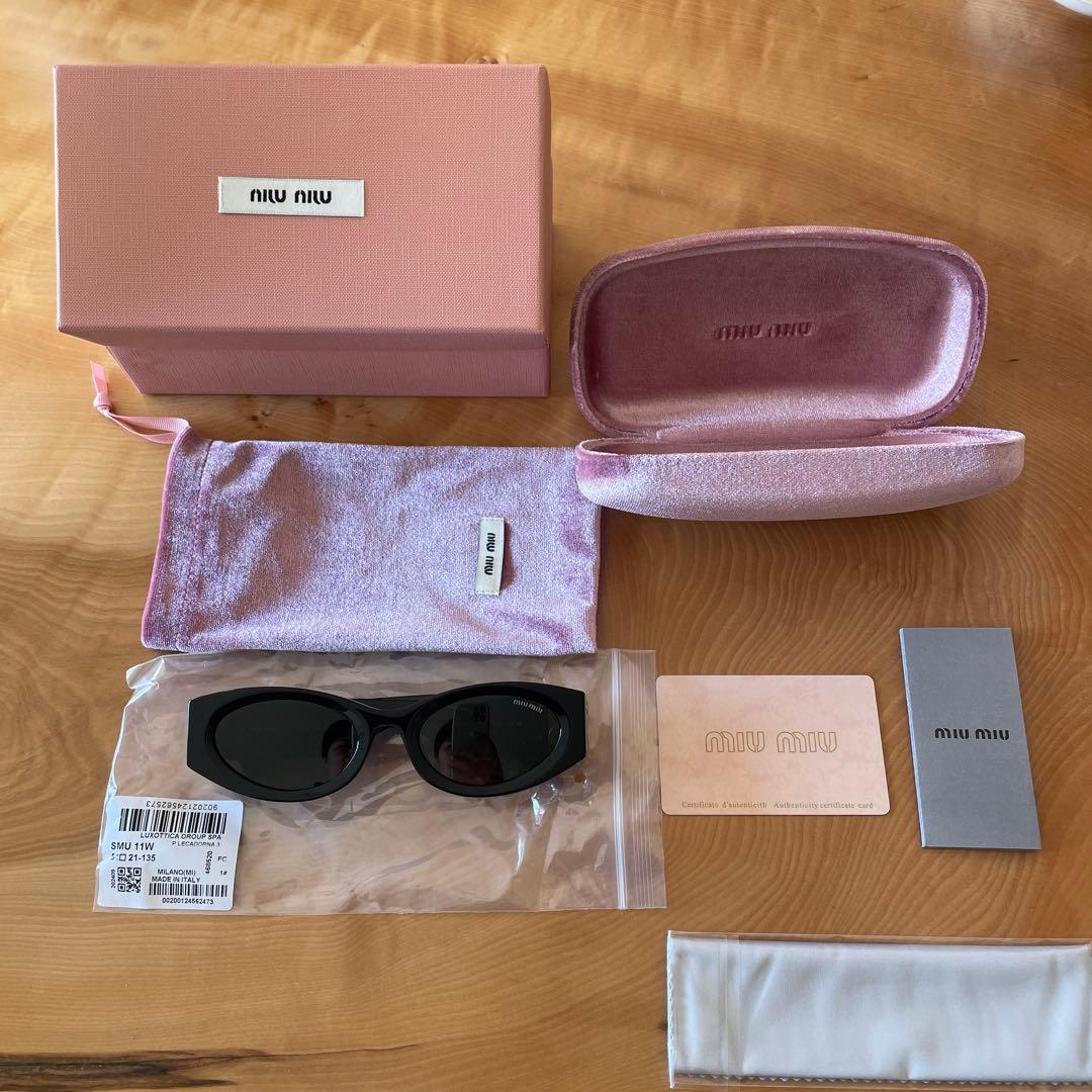 miu miu ブラック キャットアイサングラス - メルカリ