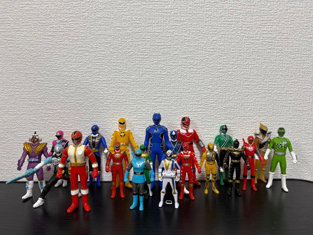 戦隊ヒーローソフビ まとめ売り 20体セット 廃盤 - メルカリ