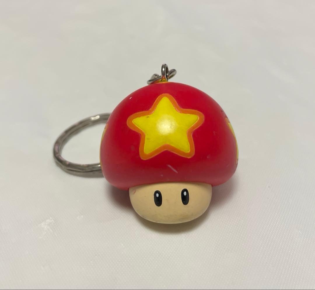 スーパーマリオ ギャラクシー キーホルダー ライフアップキノコ - メルカリ