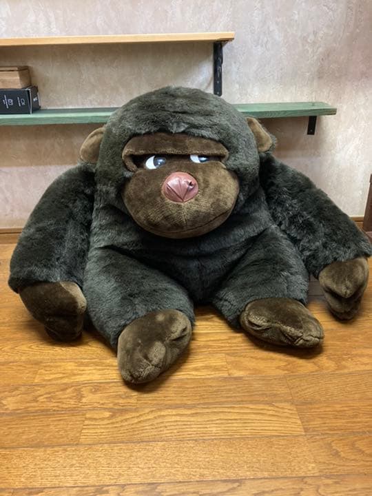 ゴリラ 特大 ぬいぐるみ - メルカリ