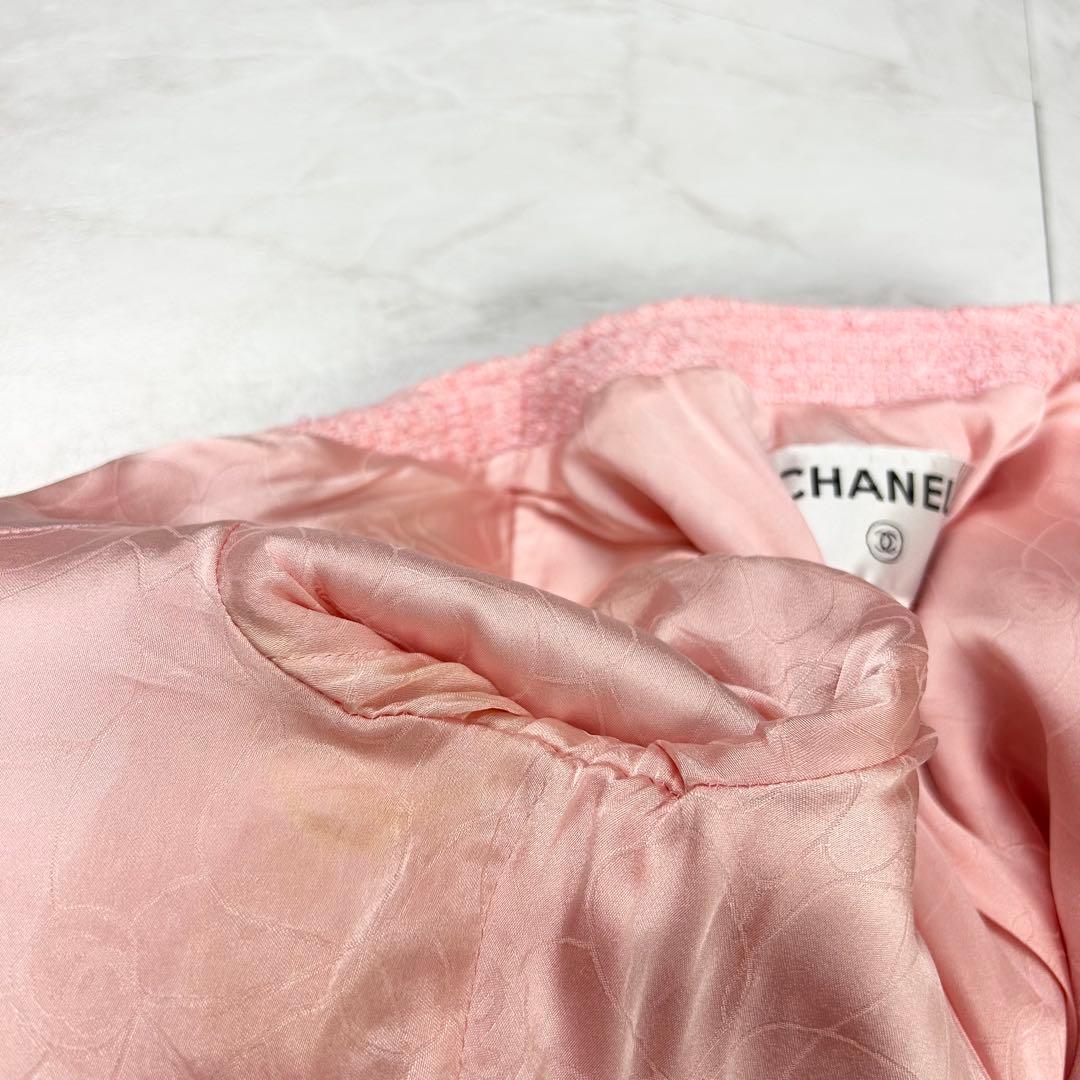 美品 CHANEL 立体 COCO ロゴ ノーカラー ツイードジャケット 38 - メルカリ